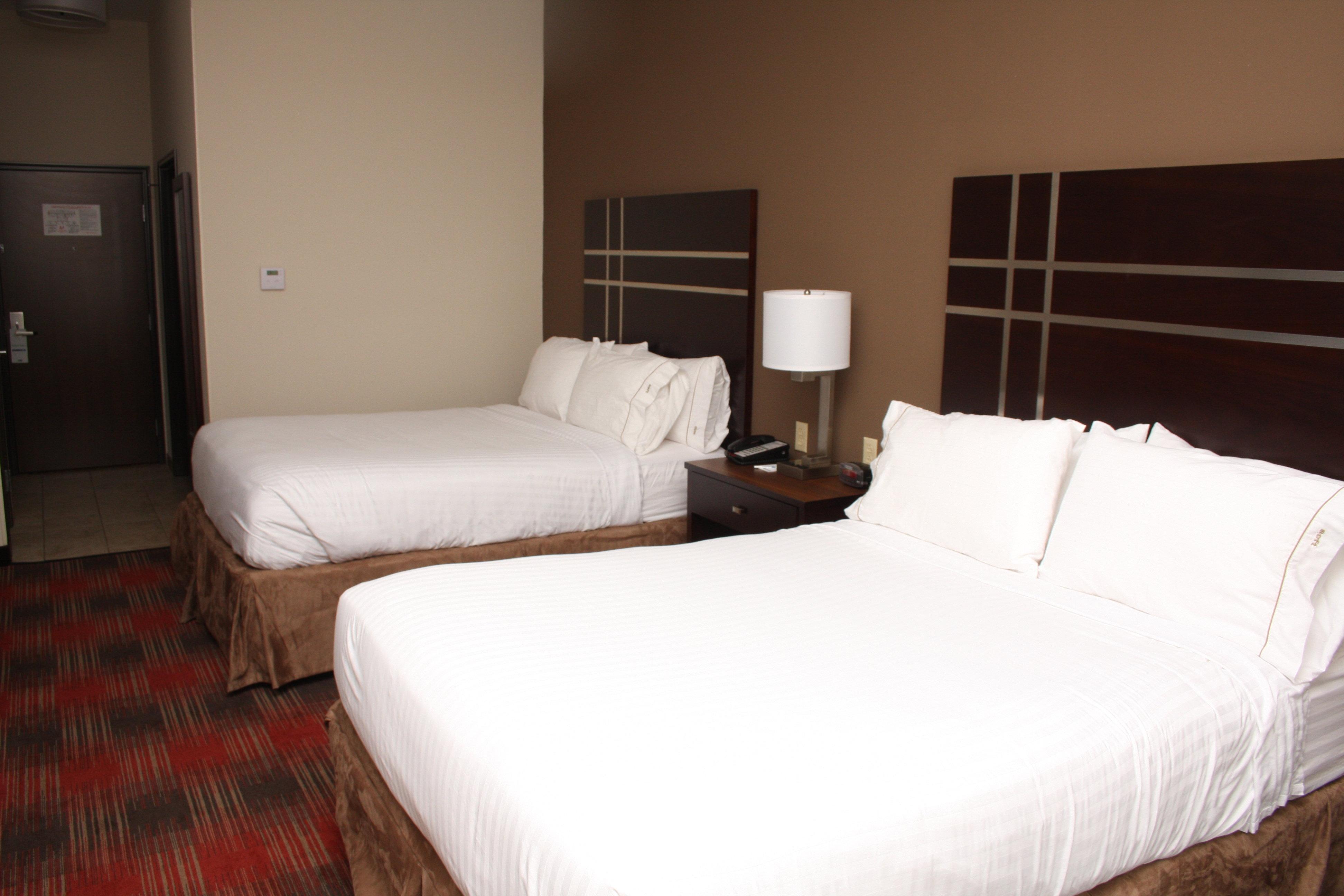Holiday Inn Express & Suites Cumberland - La Vale By Ihg Eksteriør billede
