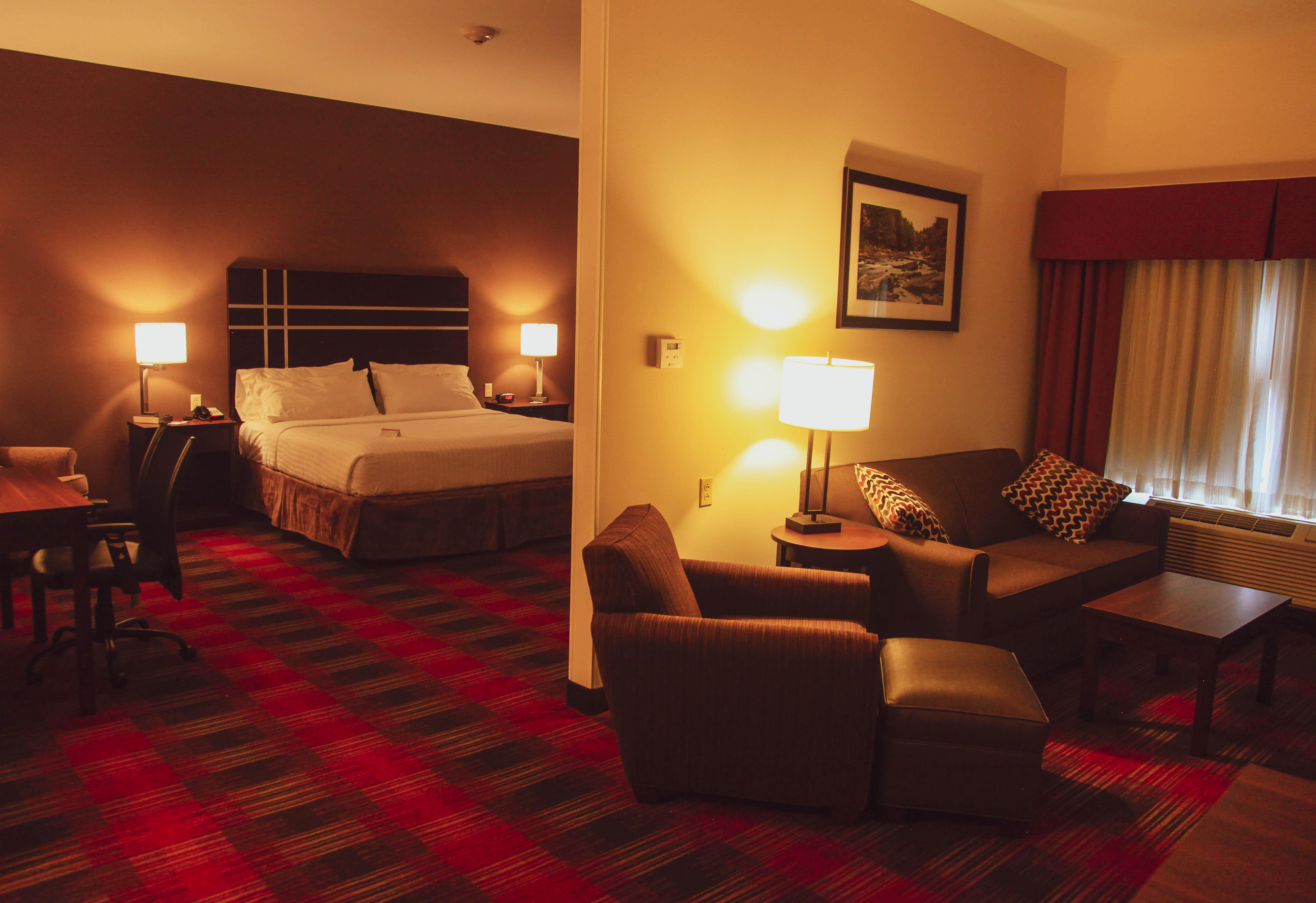 Holiday Inn Express & Suites Cumberland - La Vale By Ihg Eksteriør billede