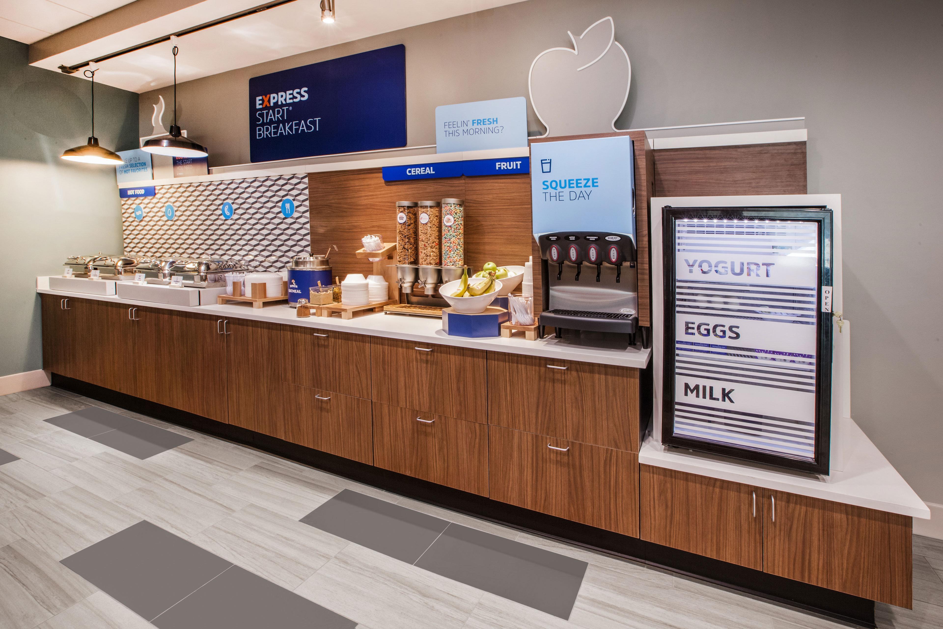 Holiday Inn Express & Suites Cumberland - La Vale By Ihg Eksteriør billede