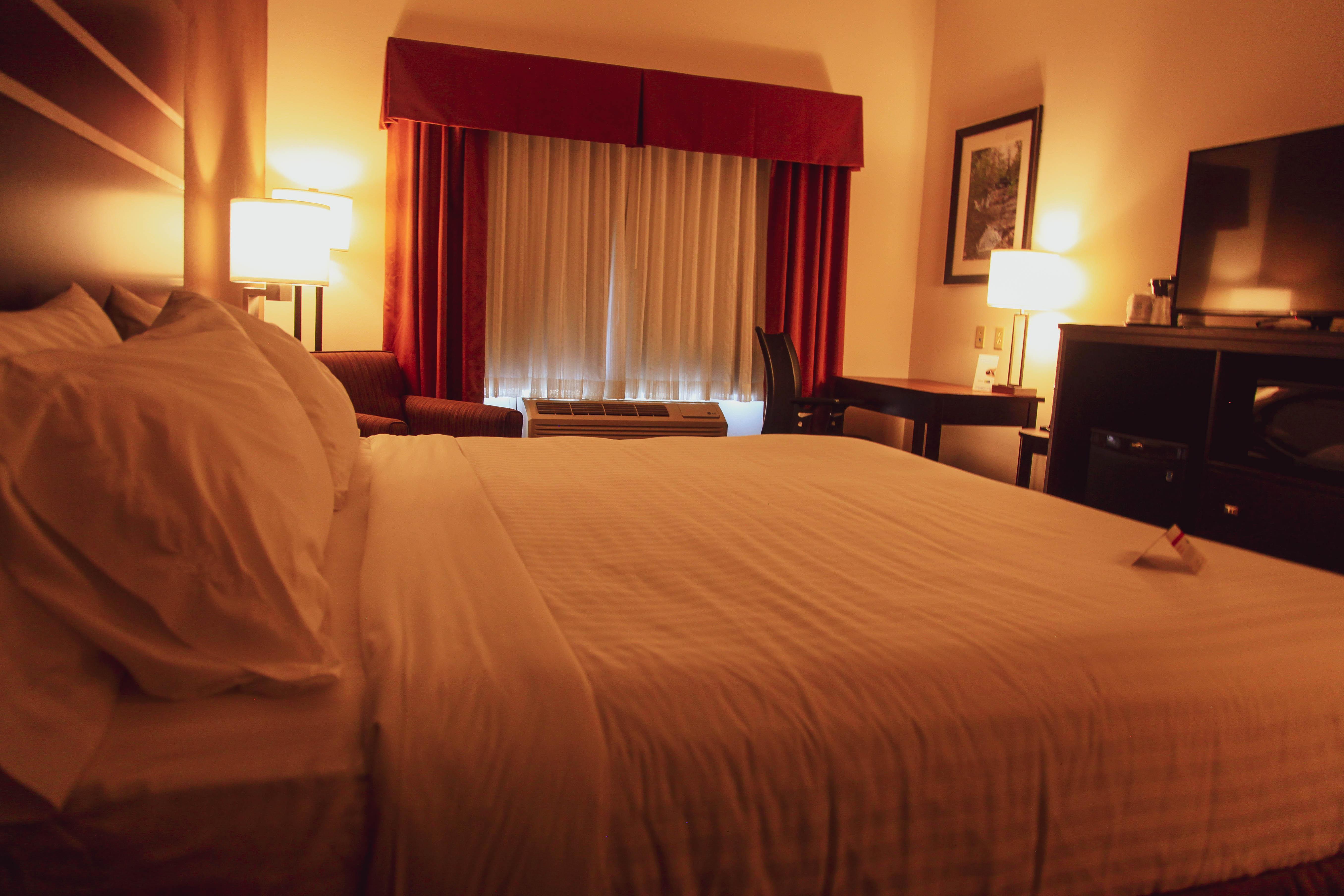 Holiday Inn Express & Suites Cumberland - La Vale By Ihg Eksteriør billede