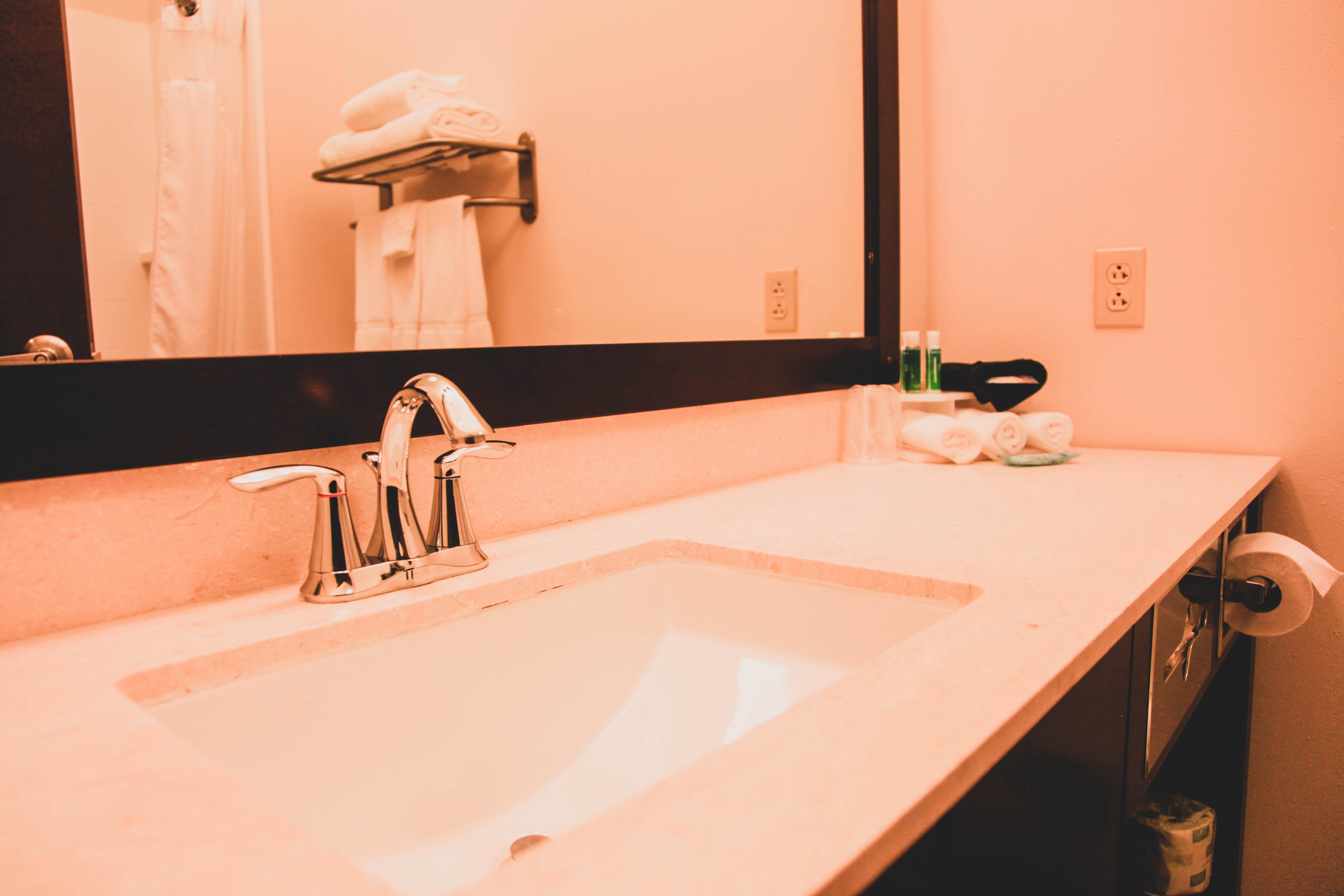 Holiday Inn Express & Suites Cumberland - La Vale By Ihg Eksteriør billede